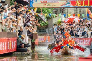 犯规困扰！唐斯半场仅8分钟2中0拿到2分3板1断